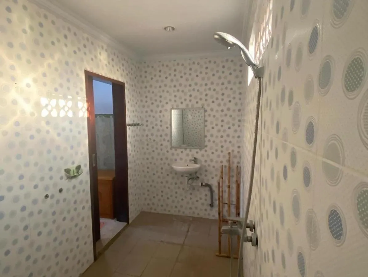 Bali Made Guesthouse Canggu  Guest house Canggu (Bali)